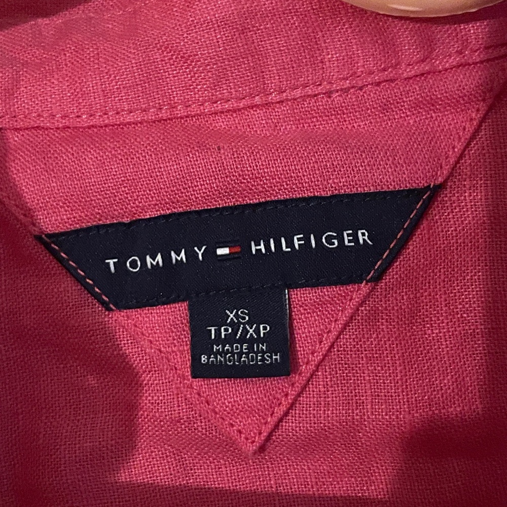 Tommy Hilfiger pink button up!